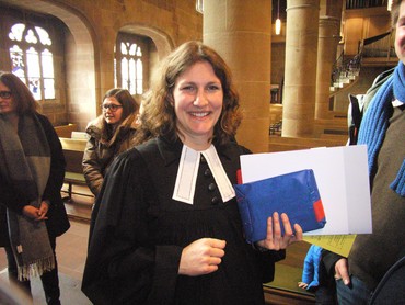 Frau Pfarrerin Daumiller bei ihrer Ordination